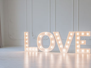 Decor pentru nunta love cu becuri декор для свадьбы буквы с лампочками litere cu lumine фотозона foto 4