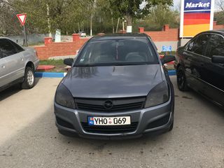 Opel Astra foto 1