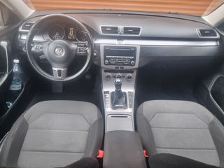 Volkswagen Passat foto 7