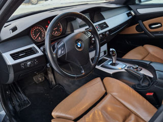 BMW 5 Series foto 4