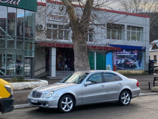 Mercedes E-Class foto 7