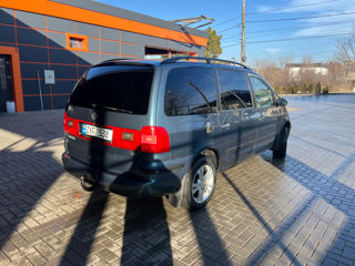 Volkswagen Sharan foto 5