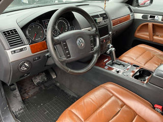 Volkswagen Touareg foto 7