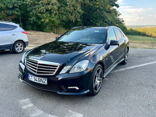 Mercedes E-Class foto 2