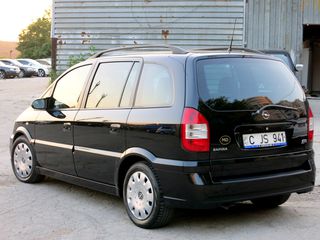 Opel Zafira foto 3