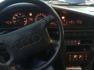 Audi 100 foto 2