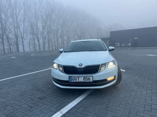 Skoda Octavia foto 3