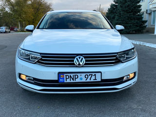 Volkswagen Passat foto 4