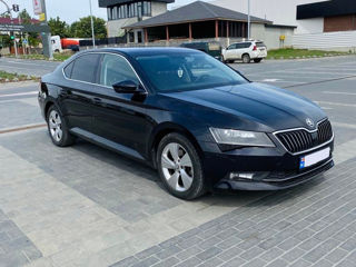 Skoda Superb foto 1