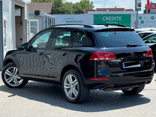 Volkswagen Touareg foto 3