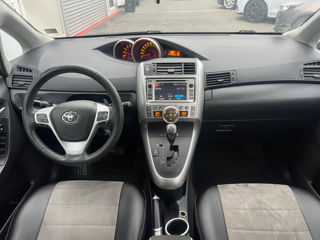 Toyota Verso foto 10