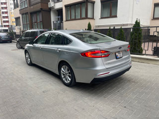 Ford Fusion foto 3