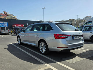 Skoda Superb foto 3