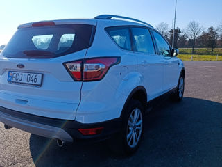 Ford Kuga foto 3