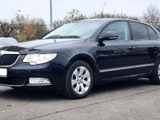 Skoda Superb foto 2