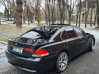 BMW 7 Series foto 3