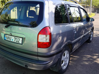 Opel Zafira foto 4