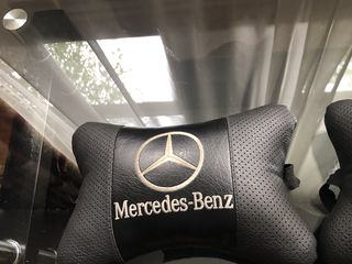 Perne cu logoul Mercedes foto 1