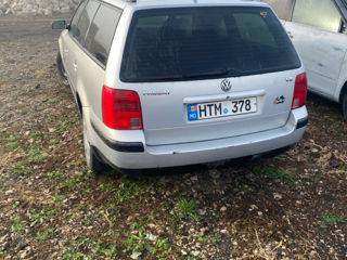 Volkswagen Passat foto 4