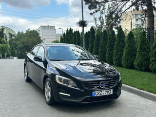 Volvo S60 foto 3