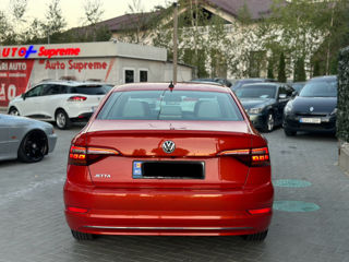 Volkswagen Jetta foto 10