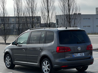 Volkswagen Touran foto 6