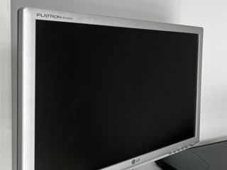 LG monitor Flatroon