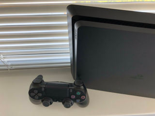 Playstation 4 Slim foto 2