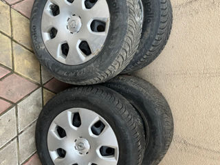 Roți Opel astra j 215/60 r16