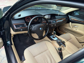 BMW 5 Series foto 8