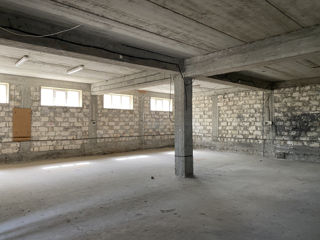 Vînd spațiu pentru producere și depozitare Stauceni 310 m2 + 4 ari de teren!!! foto 3