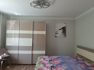 Se da in chirie pe termen lung apartament sect.Buiucani