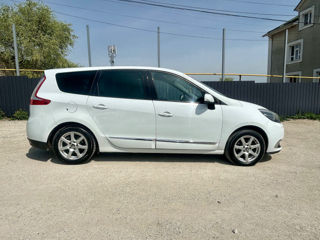 Renault Grand Scenic foto 6