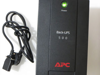 продам небольшой ИБП APC Back-UPS 500 с AVR и новой батарейкой