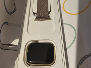 Apple Watch series 8 Gold Stainless Steel Case