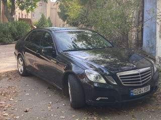 Mercedes E-Class foto 1