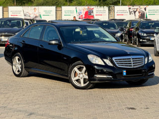 Mercedes E-Class foto 1