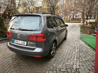 Volkswagen Touran foto 10