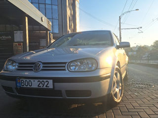 Volkswagen Golf foto 1