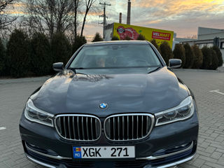 BMW 7 Series foto 2