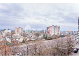 Apartament cu 3 camere, 71 m², Buiucani, Chișinău foto 17