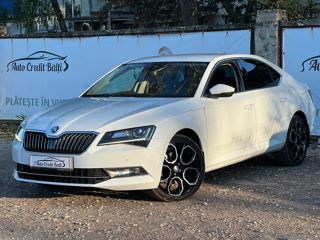 Skoda Superb foto 1