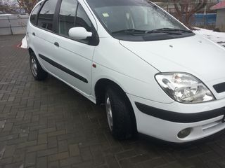 Renault Scenic foto 8