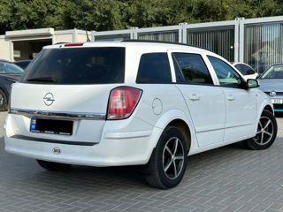 Opel Astra foto 4