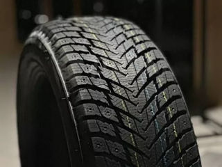 Anvelope iarna 255/35 R18 94T XL Arivo Ice Claw ARW7 foto 4