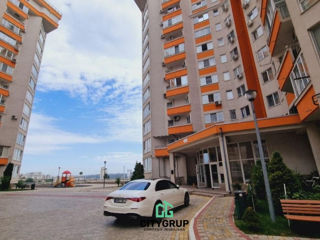 Apartament cu 2 camere, 57 m², Botanica, Chișinău foto 1