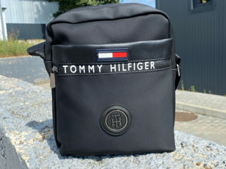 Tommy Hilfiger foto 1