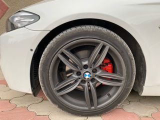 BMW 5 Series foto 9