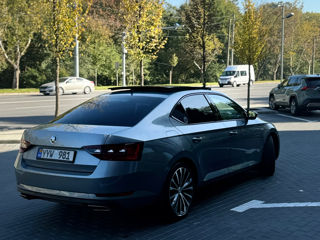 Skoda Superb foto 5