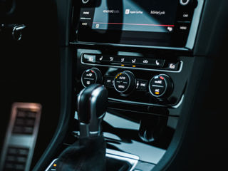 Volkswagen Golf foto 8